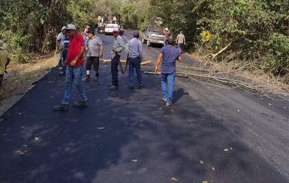 Por incumplimiento de acuerdos bloquean vía San Felipe - Las Piedras