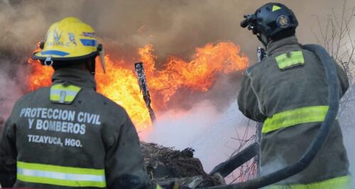 Se incendia recicladora en Huitzila, Tizayuca