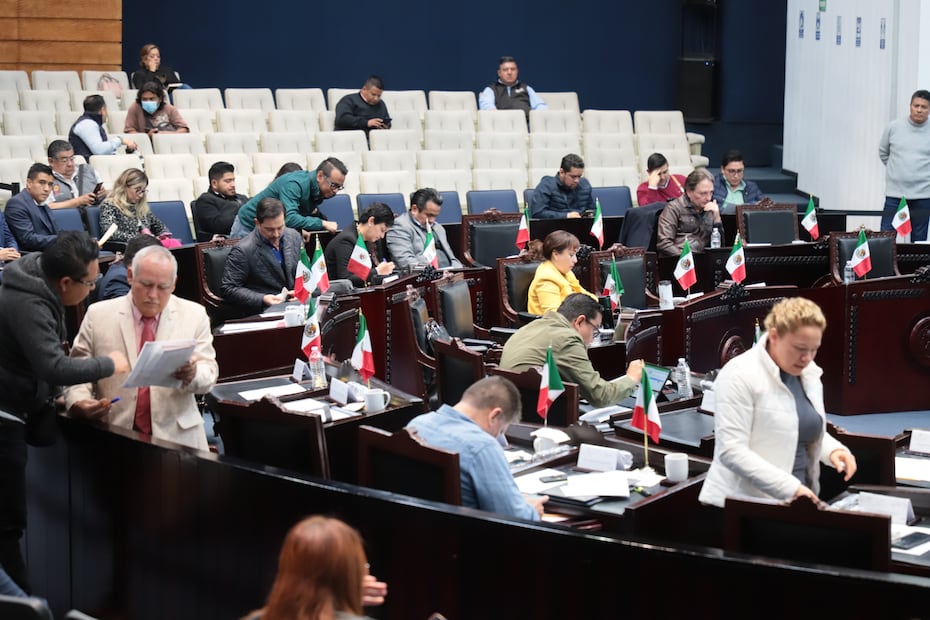Diputados locales recibirán 2 millones en aguinaldos | Foto: Luis Soriano