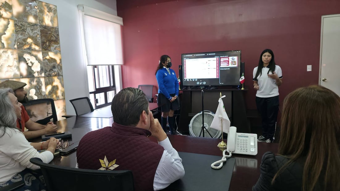 Estudiantes de Chilcuautla ganan premio nacional con proyecto para recuperar suelos contaminados | Foto: SEPH