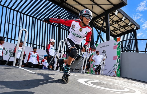 Patinador hidalguense regresa a las pistas tras sufrir tres fracturas y llega a octavos en mundial