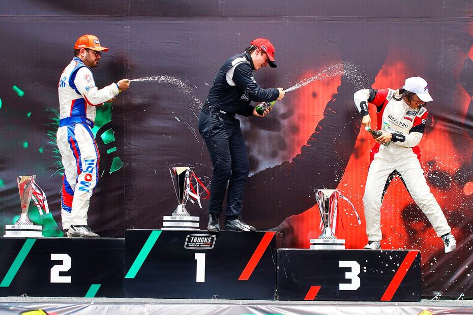 Valeria Aranda, piloto hidalguense I Foto: X @vale_aranda27