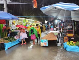 Frente frío número 11 sorprende al comercio en Huejutla