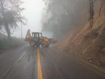 Lluvias impiden evaluar daños en 19 escuelas de la Sierra hidalguense