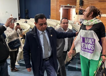 Activista trans acusa a diputado de violencia política en sesión del Congreso