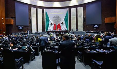 Bono de 32 mdp fue para gratificar a trabajadores; PAN niega que el recurso se destine a legisladores 