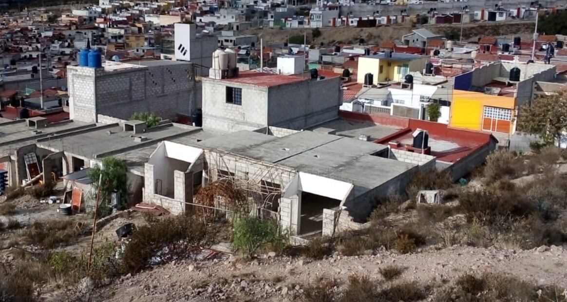 El ayuntamiento de Mineral de la Reforma informó que el fraccionador o constructor que vendió las casas de Carboneras nunca realizó el trámite de entrega – recepción a la alcaldía, y dejó en abandono el fraccionamiento Foto: Arturo Torres