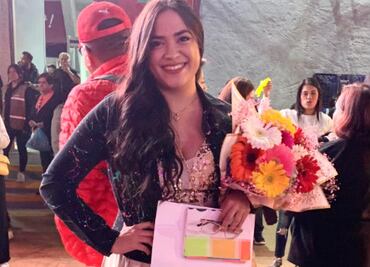 Joven hidalguense renuncia a su graduación por cantar por Carlos Rivera