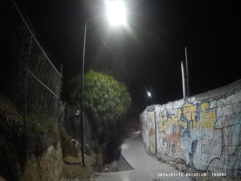 Roban cable del alumbrado público, dejan sin luz a todo el cinturón de seguridad | Foto: Arturo Torres