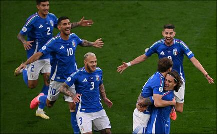 Italia inicia la defensa de su título con triunfo