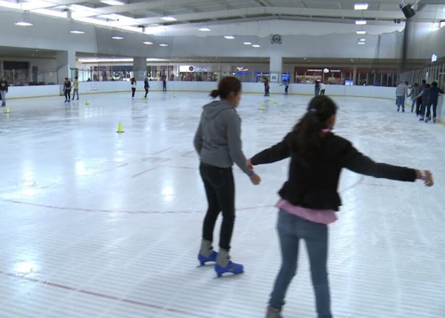 Gastará gobierno 4.8 mdp en pista de hielo para fiestas decembrinas | Foto: Especial