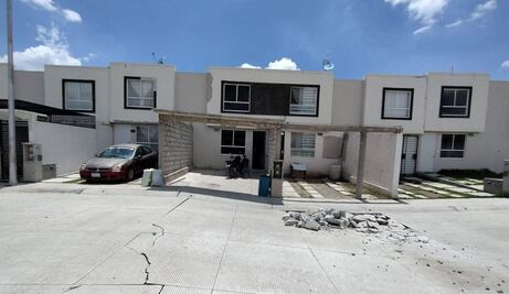 Buscarán que constructora de Paseos del Pedregal se haga responsable de daños en casas