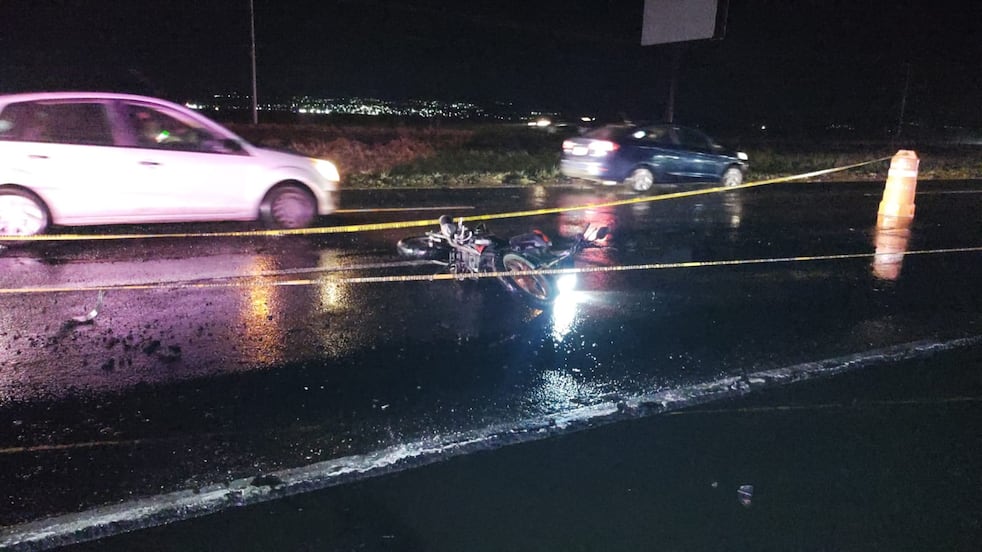 Muere motociclista tras ser arrollado por vehículo sobre la carretera México - Pachuca 
