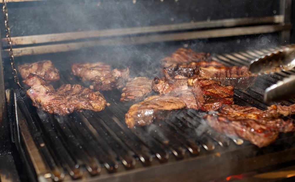 Del comercio familiar al fuego del asador | Foto: Pexels