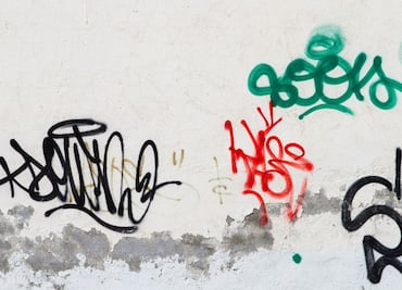 Analizan tipificar con 10 años de cárcel vandalismo contra monumentos