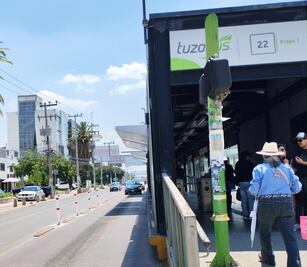 Tres accidentes en tres días involucran al Tuzobús; atribuyen causas a invasión de carril exclusivo