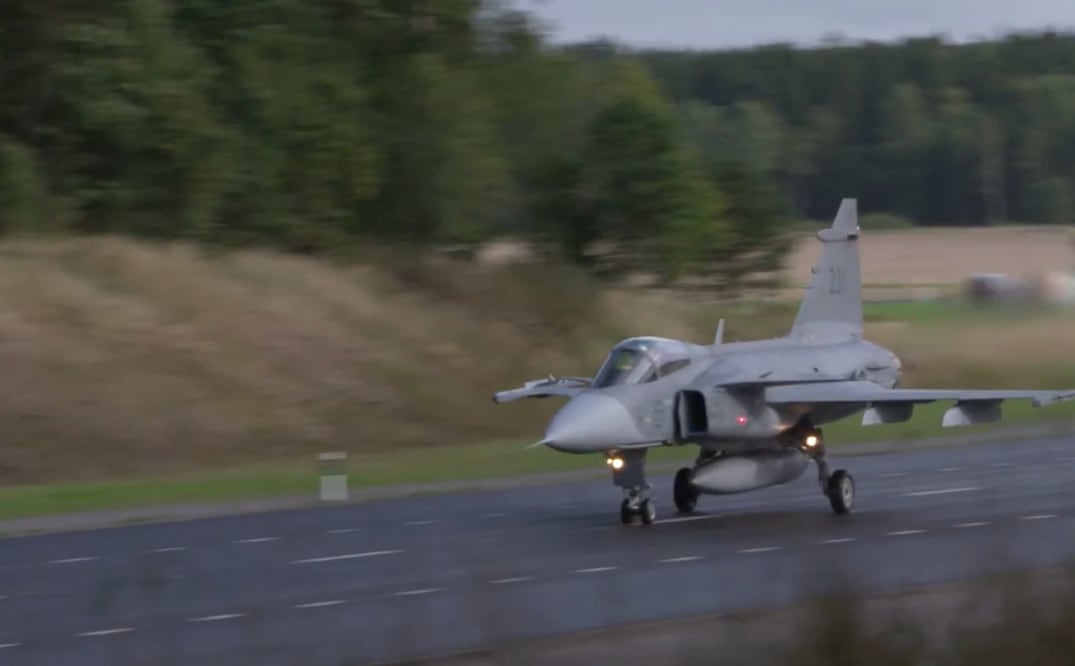 Aviones de combate I Foto: Captura de video El Universal
