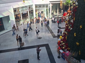 Afluencia en plazas comerciales de Pachuca durante el último día del Buen Fin