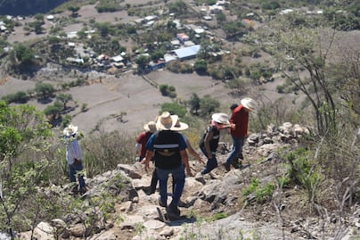 Gobierno de Hidalgo lleva programas sociales a comunidades de difícil acceso