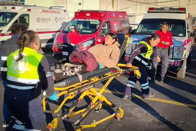 Traslada a dos mujeres embarazadas en helicóptero desde Tianguistengo