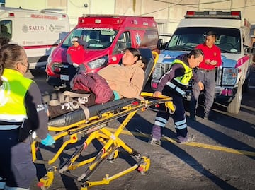 Traslada a dos mujeres embarazadas en helicóptero desde Tianguistengo