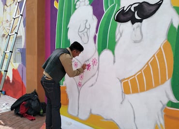 "Arte Perrón" llena de vida la Feria de San Francisco Pachuca con murales de razas caninas