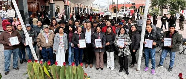 Rinden protesta autoridades auxiliares en Alfajayucan