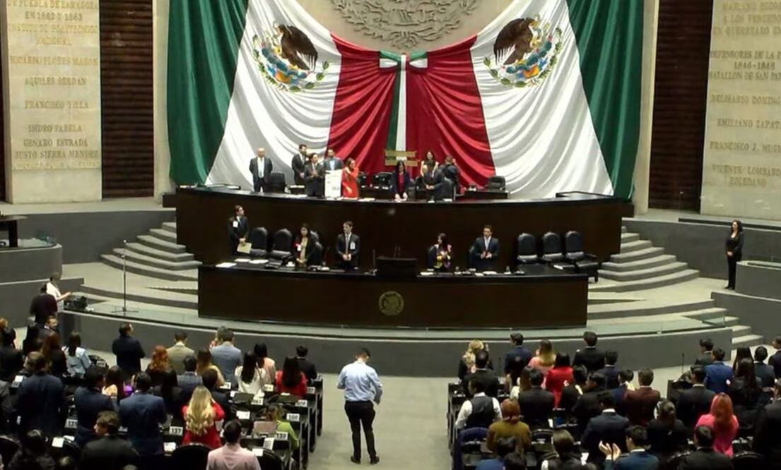 El pleno de la Cámara de Diputados inició el debate para expedir las Leyes de Ingresos y de Derechos para el año 2024 | Foto: El Universal