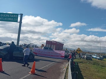 Productores toman caseta Tula 1; piden destitución del secretario Napoleón González