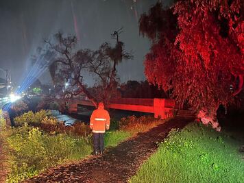  En Tepejí del Río mantienen vigilancia en el río por lluvias intensas 