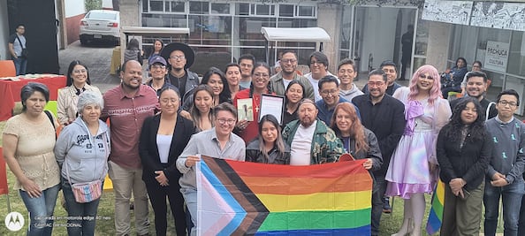 Presentan en Pachuca el libro de la activista Kenya Cuevas