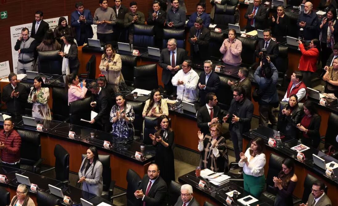 Senado aumenta hasta 59% salario de sus trabajadores. Foto: Diego Simón/EL UNIVERSAL