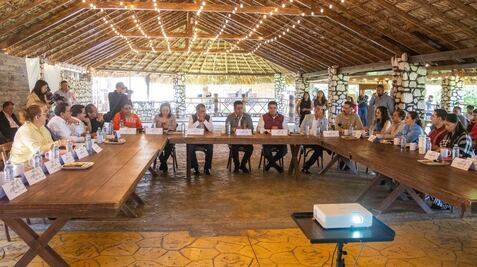 Alcaldes acuerdan agenda común para fortalecer gobernabilidad