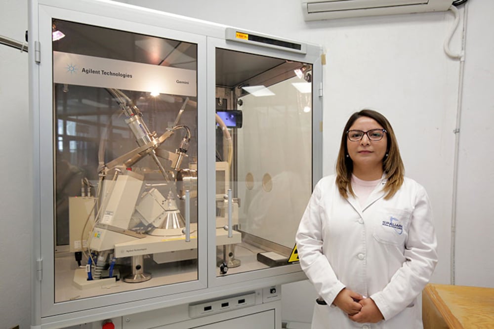 Ciencia hecha en laboratorio, con impacto real en el diseño de nuevos compuestos y aplicaciones antimicrobianas | Foto: UAEH