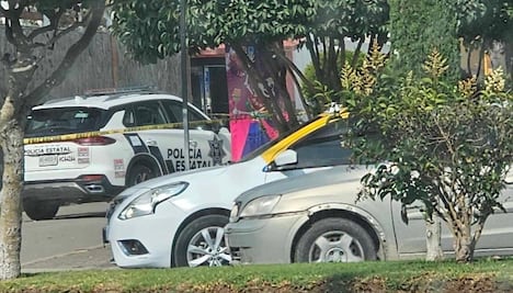 Hombre pierde la vida en vía pública de Pachuca por posible problema de salud