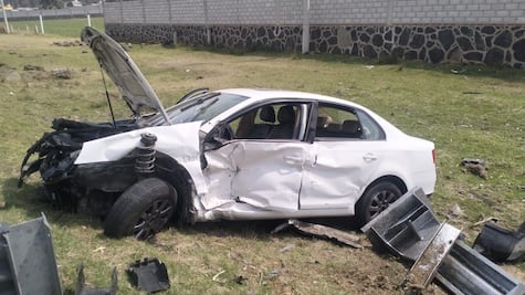 Dos lesionados tras choque en la México-Tuxpan, en Singuilucan