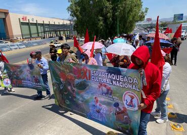 Manifestantes bloquean la México-Pachuca y el bulevar Felipe Ángeles