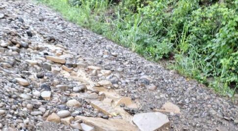 Habitantes de Tepeco denuncian 14 años sin reparación de carretera