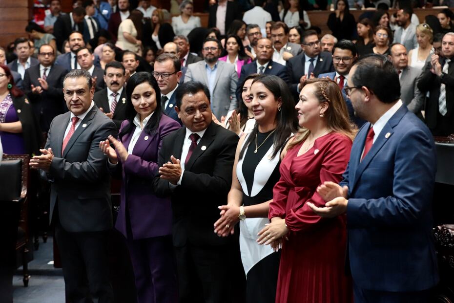 En la Junta de Gobierno de la 66 Legislatura del Congreso Local en la que se mantendrá como presidente el diputado Andrés Velázquez Vázquez durante los próximos tres años I  Foto: Luis Soriano
