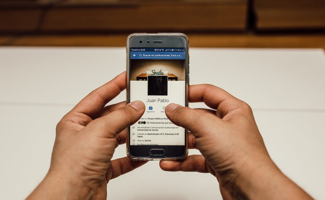 Te contamos sobre la nueva estafa que está circulando en Facebook | Foto: Pexels