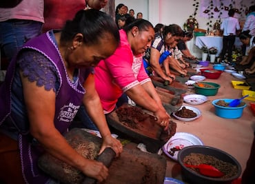 Molienda de Chocolate 2025 en Ixmiquilpan: tradición y sabor en San Nicolás