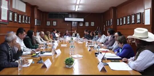 Regidores solicitan revocar acuerdos de sesión extraordinaria por presuntas irregularidades