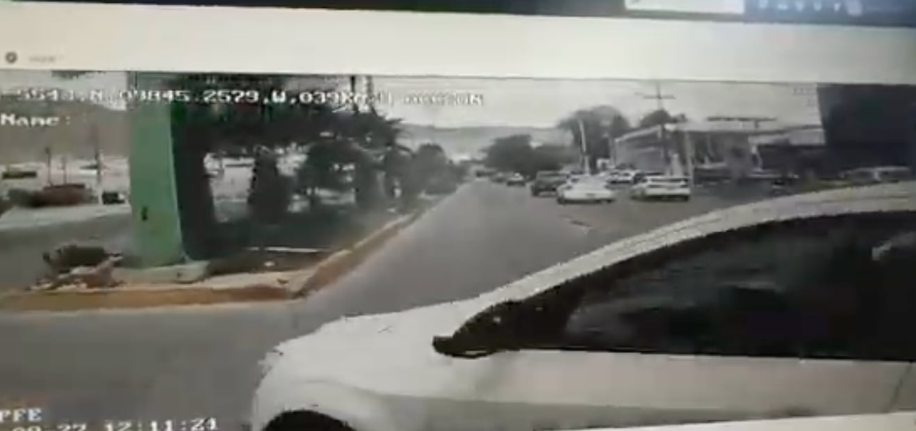 El incidente quedó registrado por la cámara de seguridad del autobús | Captura de video