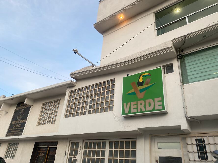 El GPI le propuso al PVEM encabezar las candidaturas al Senado con la diputada local Erika Rodríguez, así como las diputaciones federales con los legisladores locales Alejandro Enciso para Pachuca y Julio Valera para Tepeapulco |
 Foto: Luis Soriano