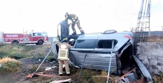Accidente vehicular en carretera Pachuca-Ciudad Sahagún deja dos lesionados