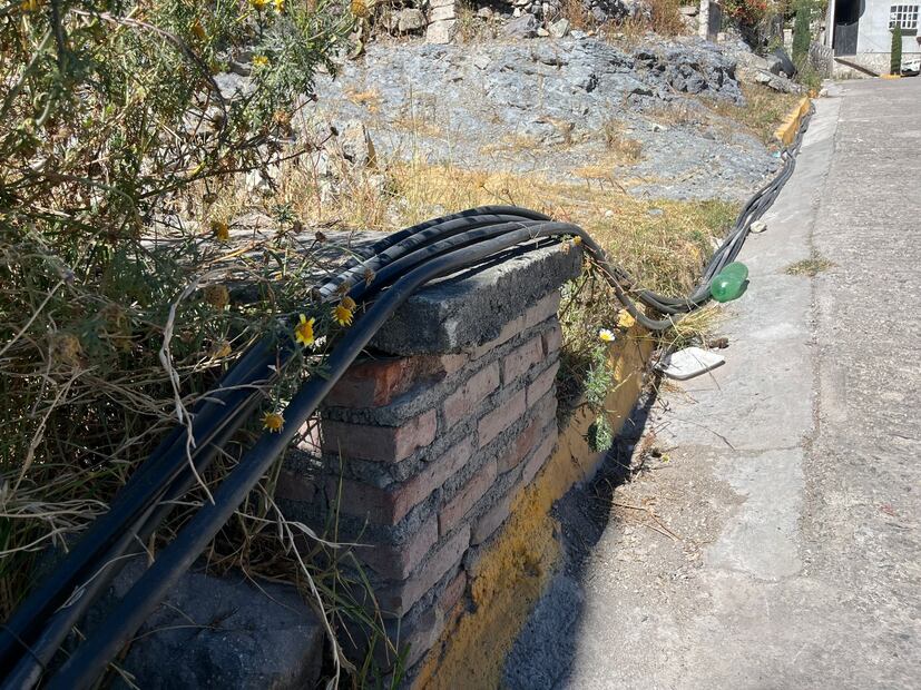 40 años sin agua potable en el barrio Camelia de Pachuca; una lucha constante por la supervivencia | Foto: Ricardo Calleja