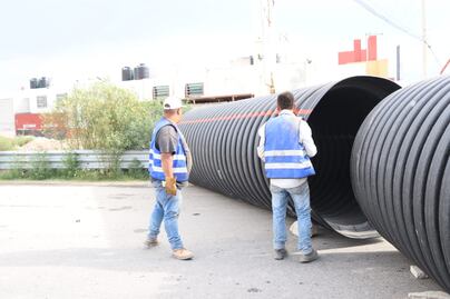 Construyen drenes pluviales en Las Torres para evitar anegaciones