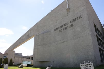 Denuncian a notario de Tulancingo ante la PGJEH