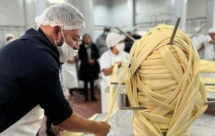 Acatlán va por el récord del queso más grande del mundo 