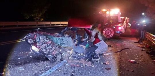 Accidente en la autopista México–Tuxpan deja dos personas sin vida 